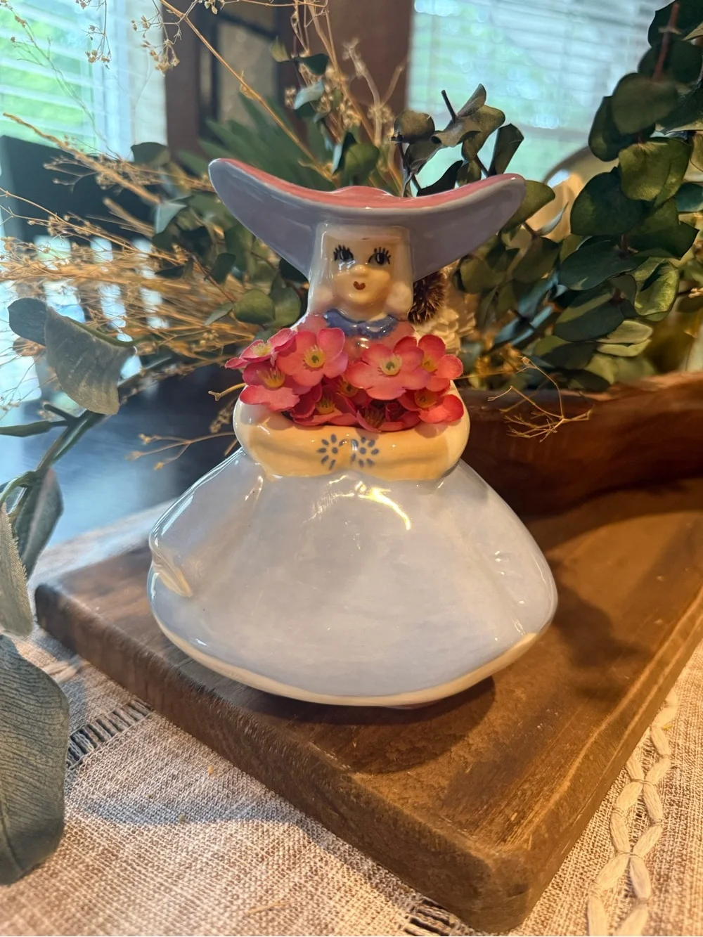 Vintage Dutch Girl Flower Bud Vase Goldammer California Pottery 6in Kitschy MCM